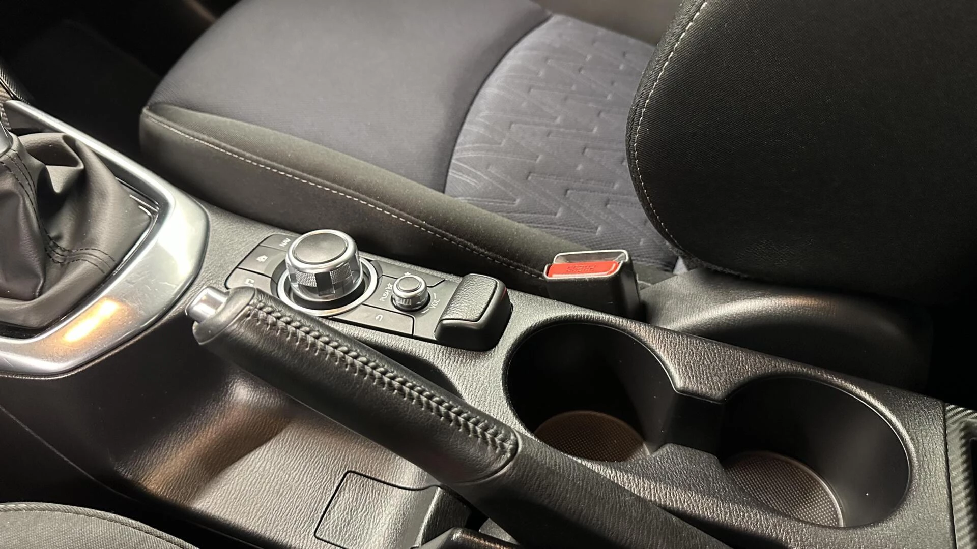 Hoofdafbeelding Mazda 2