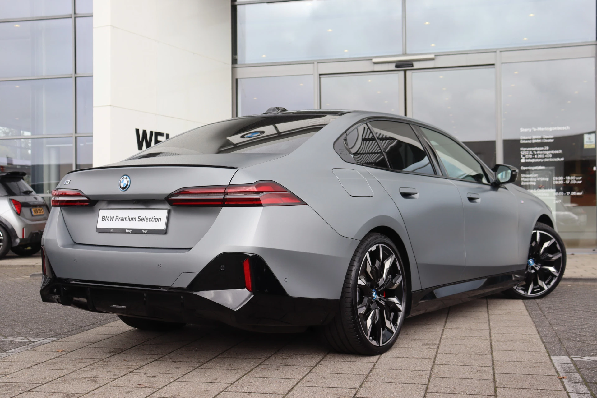 Hoofdafbeelding BMW i5