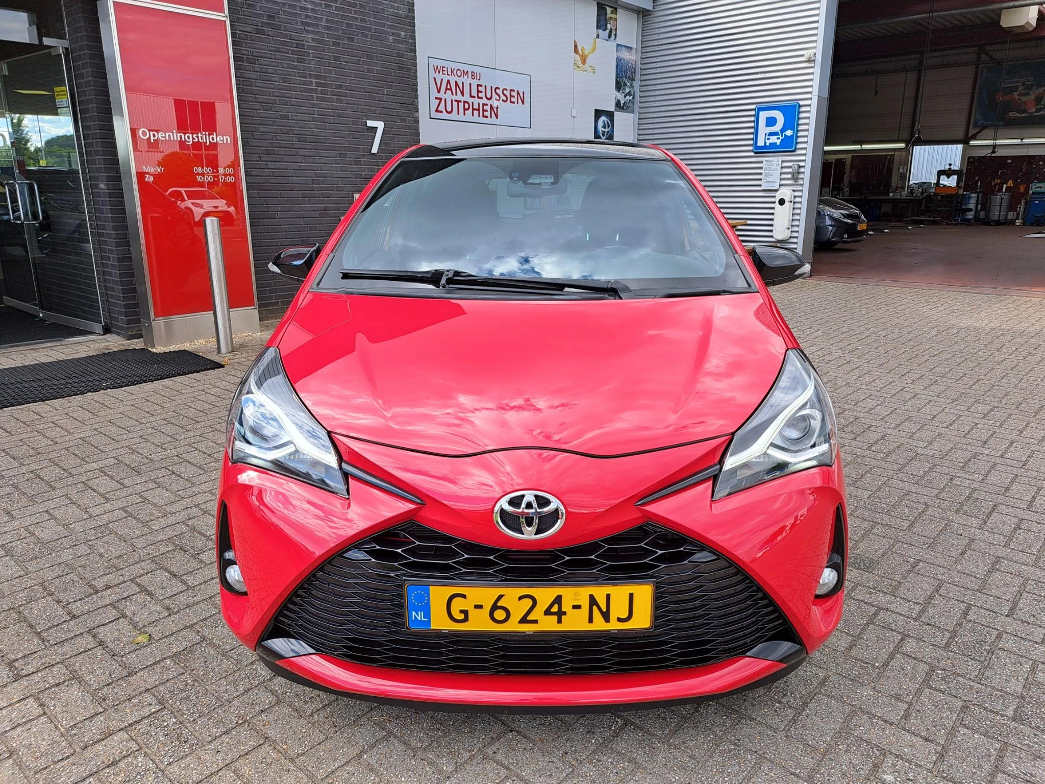 Hoofdafbeelding Toyota Yaris