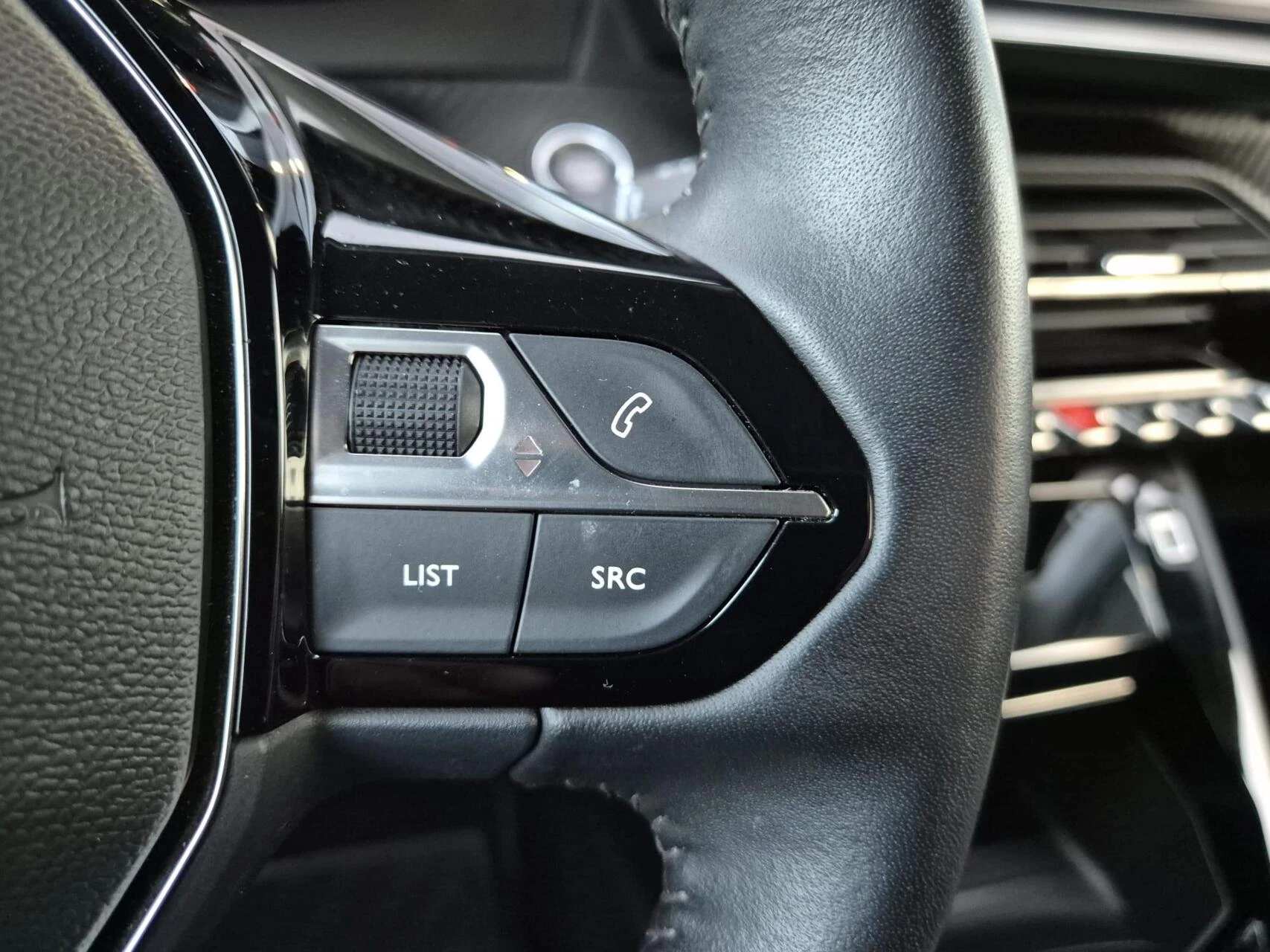 Hoofdafbeelding Peugeot e-208