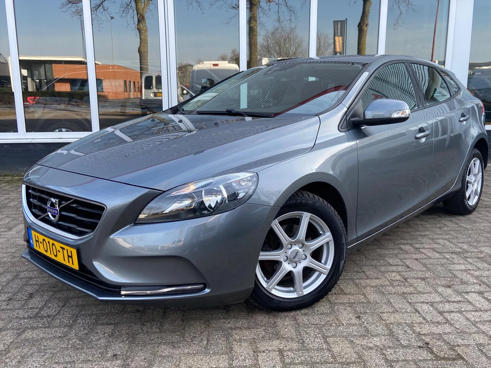 Hoofdafbeelding Volvo V40