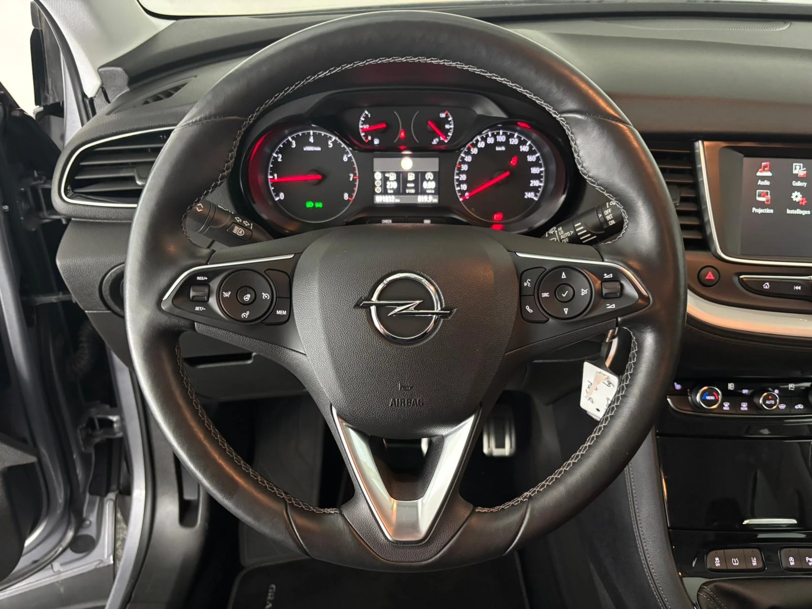 Hoofdafbeelding Opel Grandland X