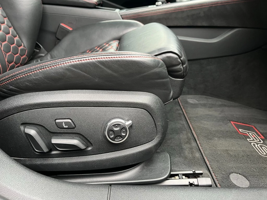 Hoofdafbeelding Audi RS4