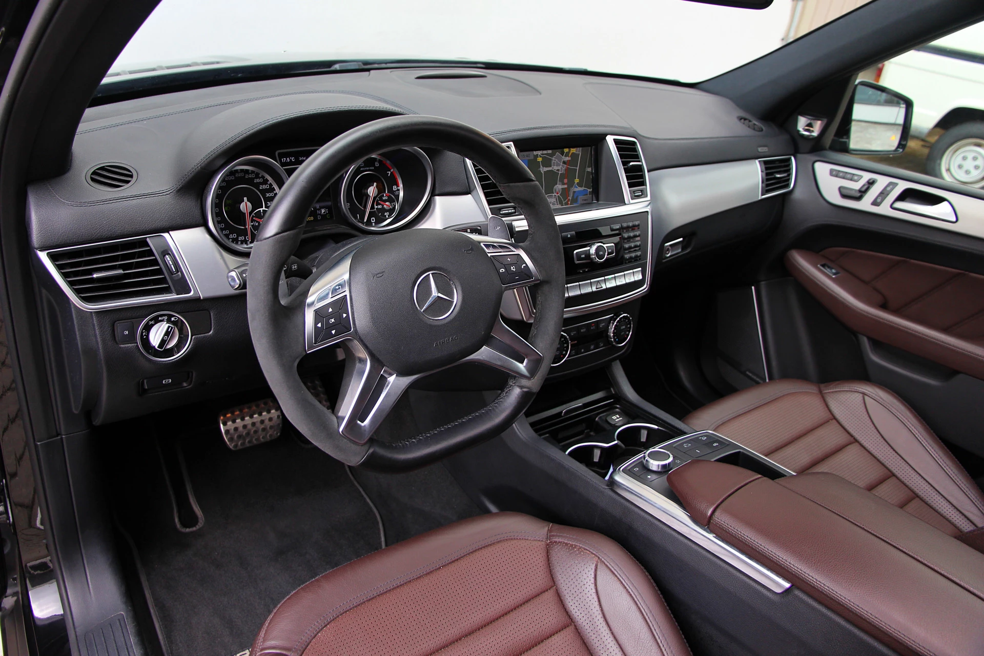 Hoofdafbeelding Mercedes-Benz M-Klasse