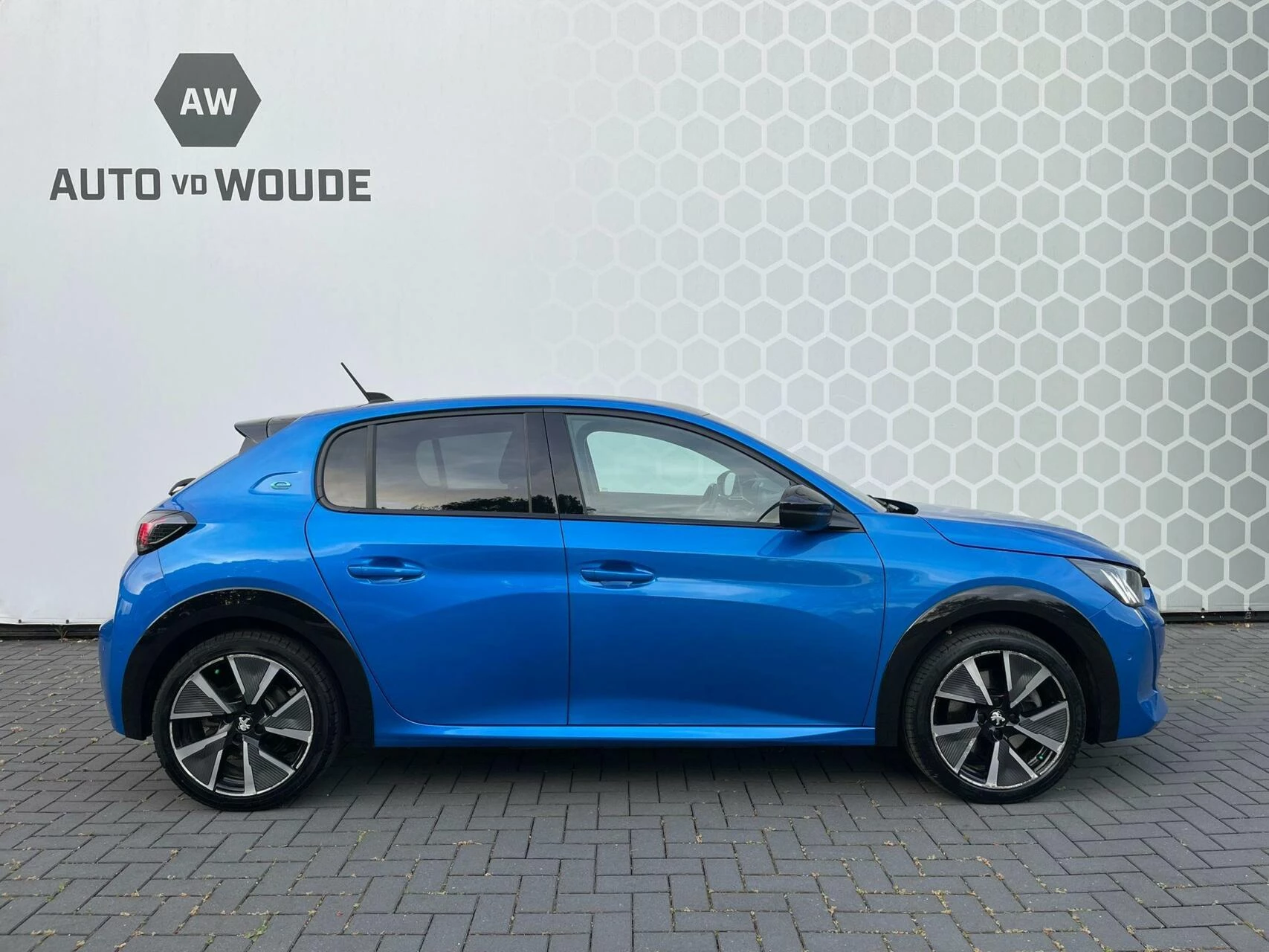 Hoofdafbeelding Peugeot e-208