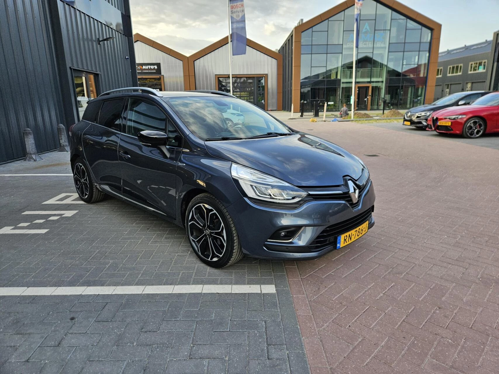 Hoofdafbeelding Renault Clio