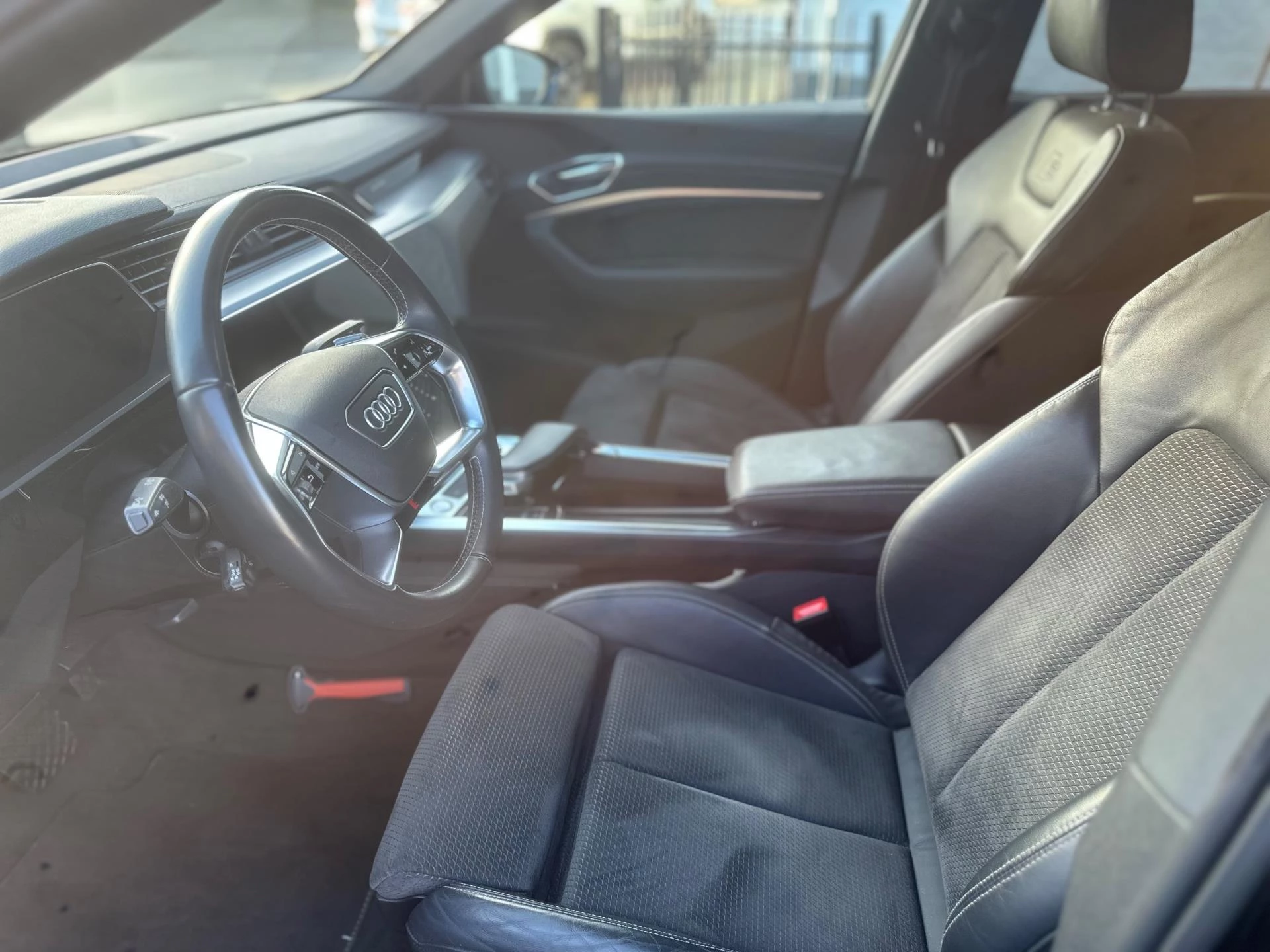 Hoofdafbeelding Audi e-tron