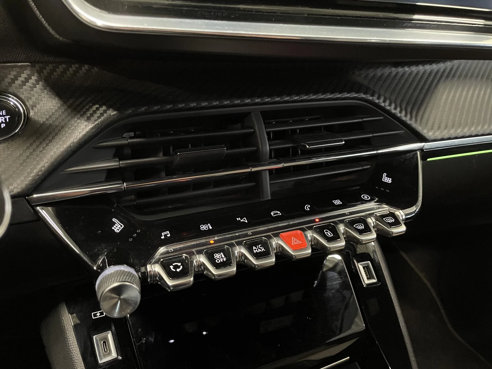 Hoofdafbeelding Peugeot e-208