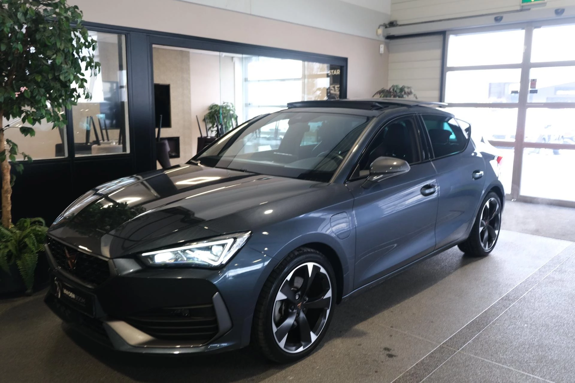 Hoofdafbeelding CUPRA Leon