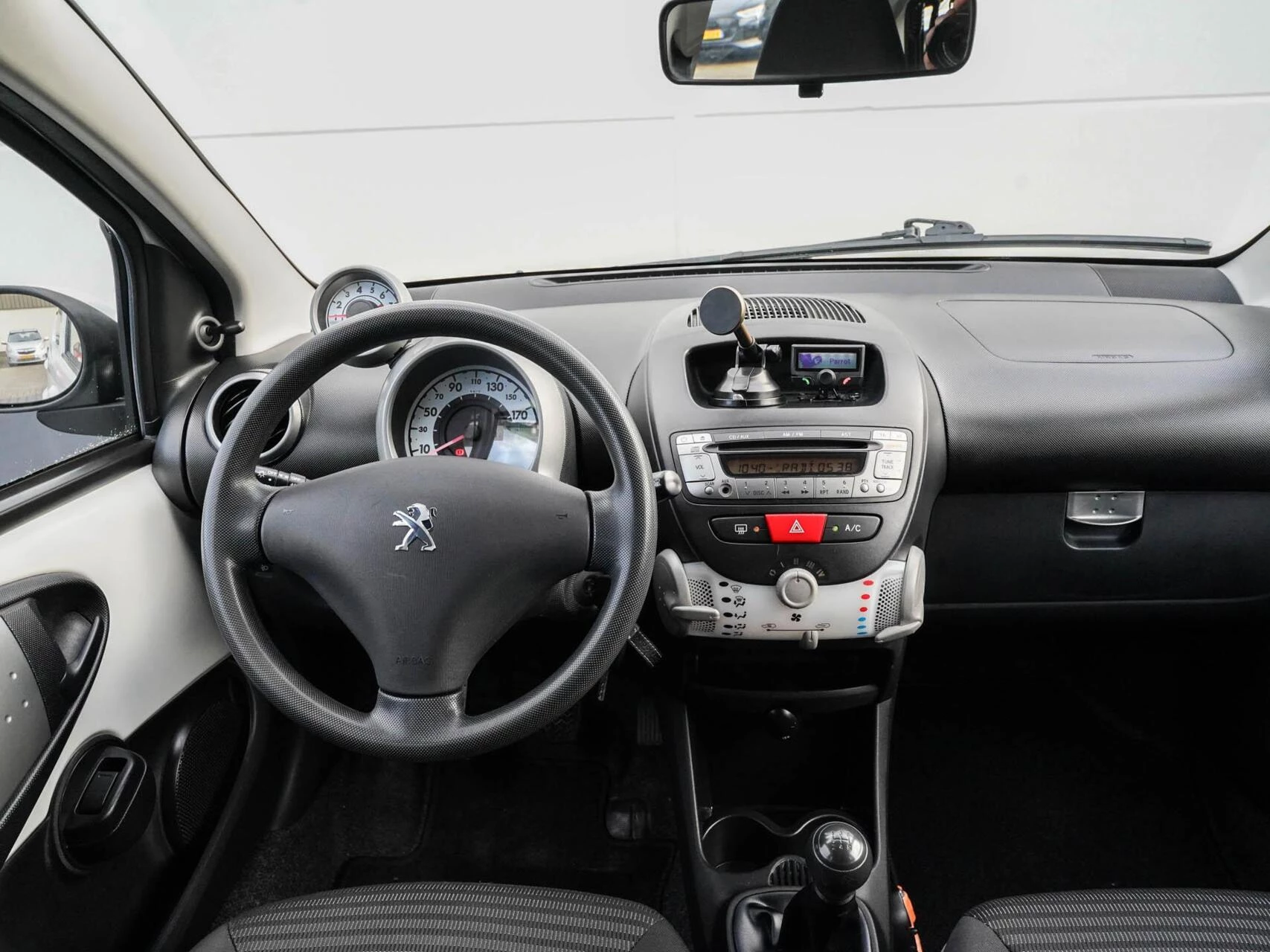 Hoofdafbeelding Peugeot 107