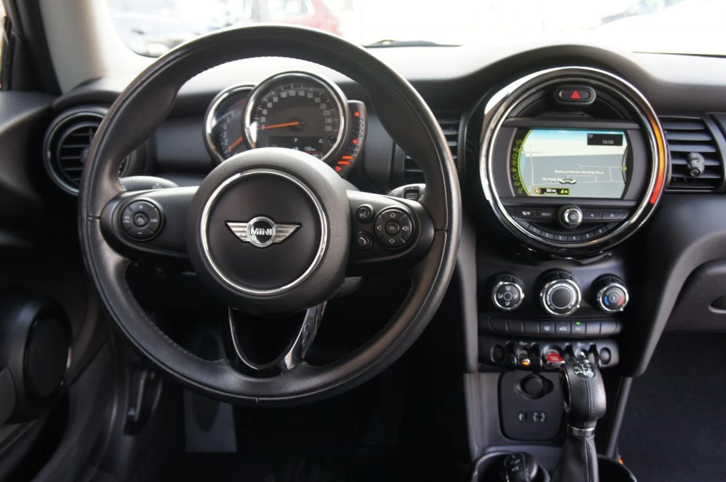 Hoofdafbeelding MINI One