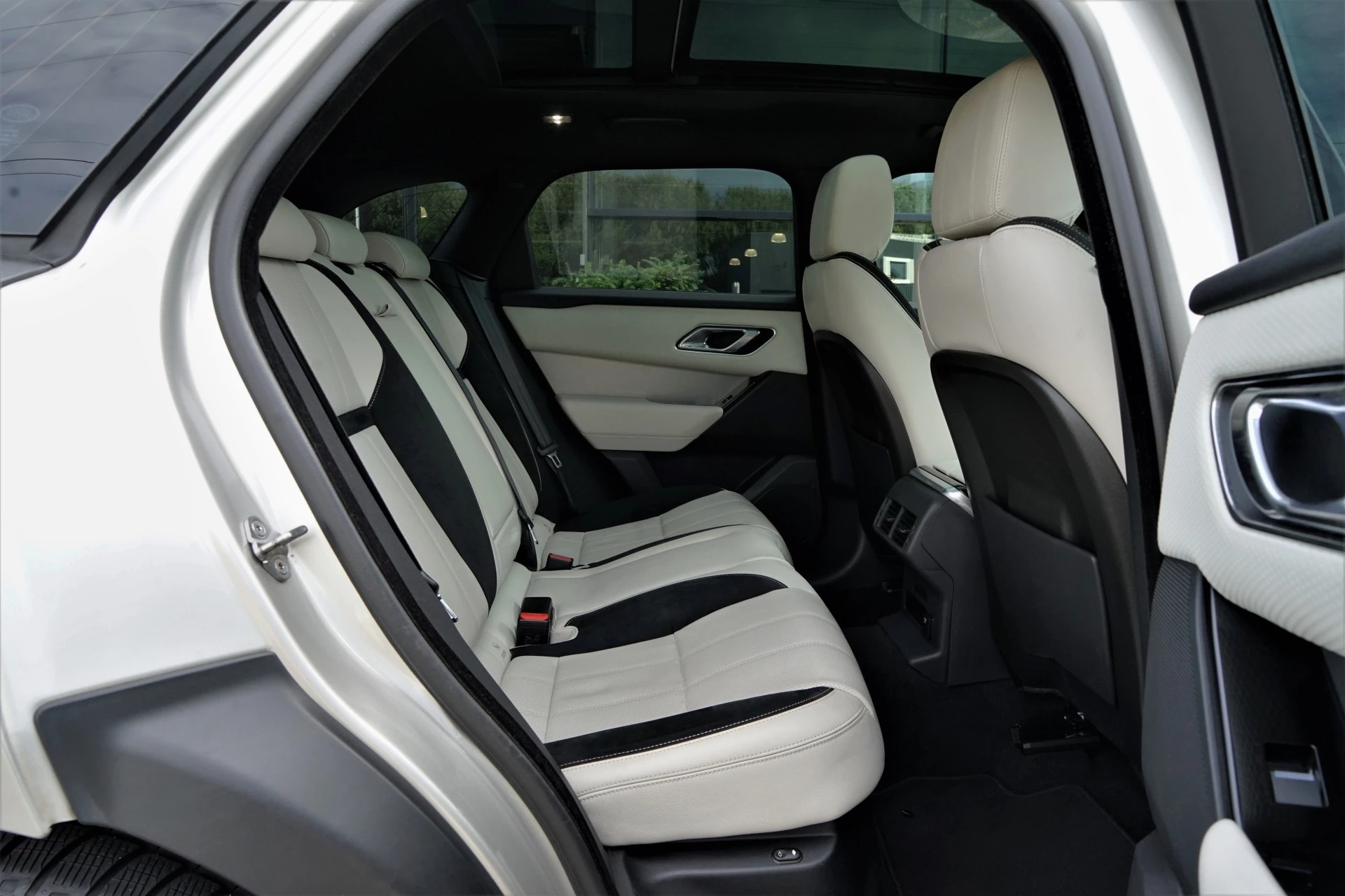 Hoofdafbeelding Land Rover Range Rover Velar