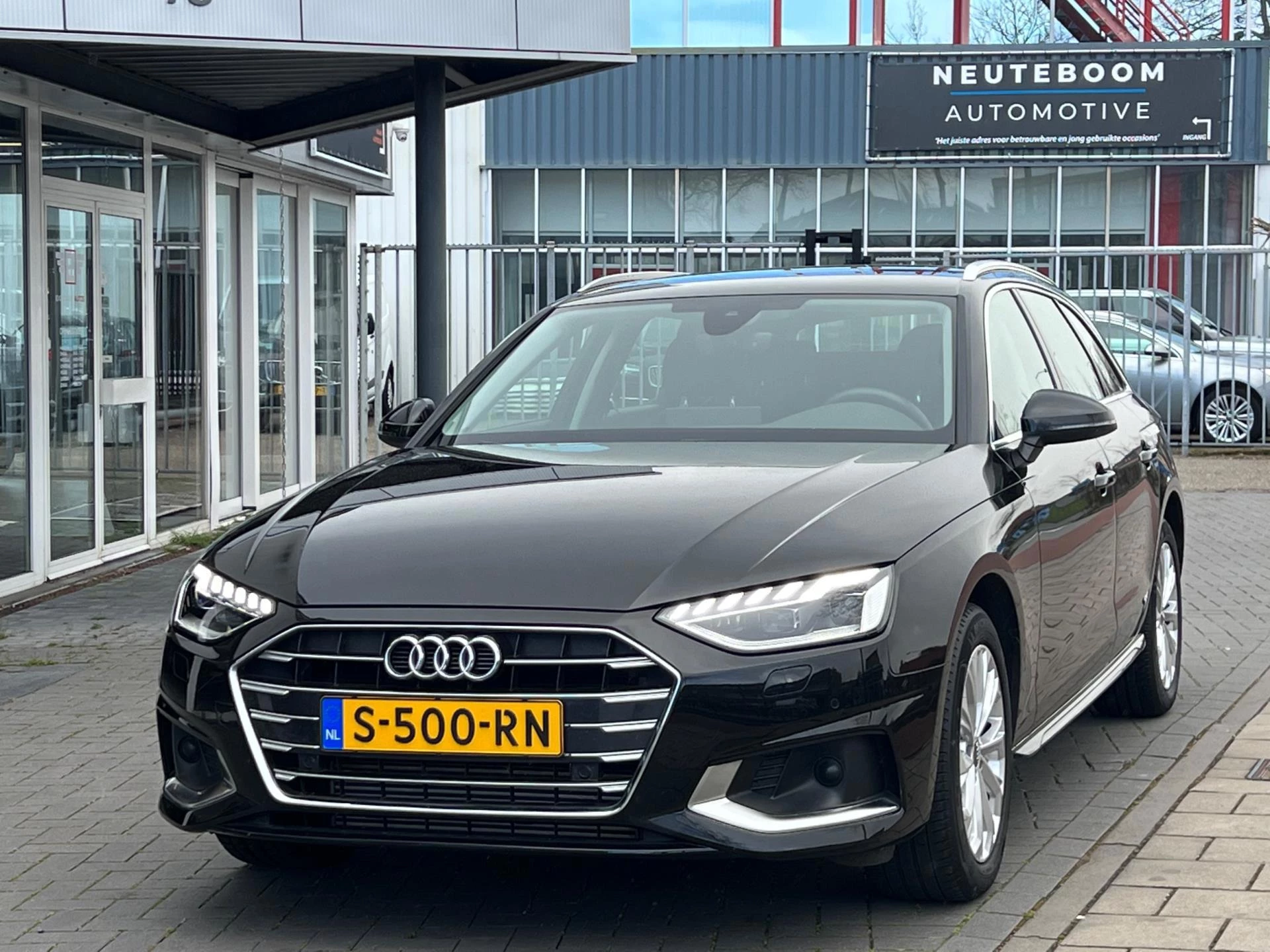 Hoofdafbeelding Audi A4