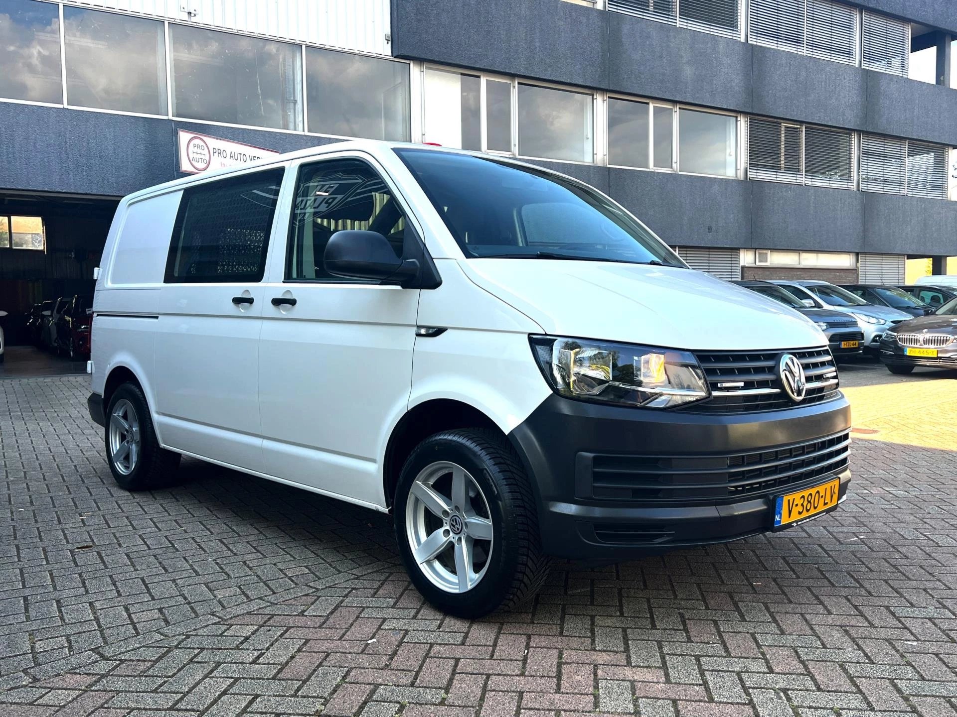 Hoofdafbeelding Volkswagen Transporter