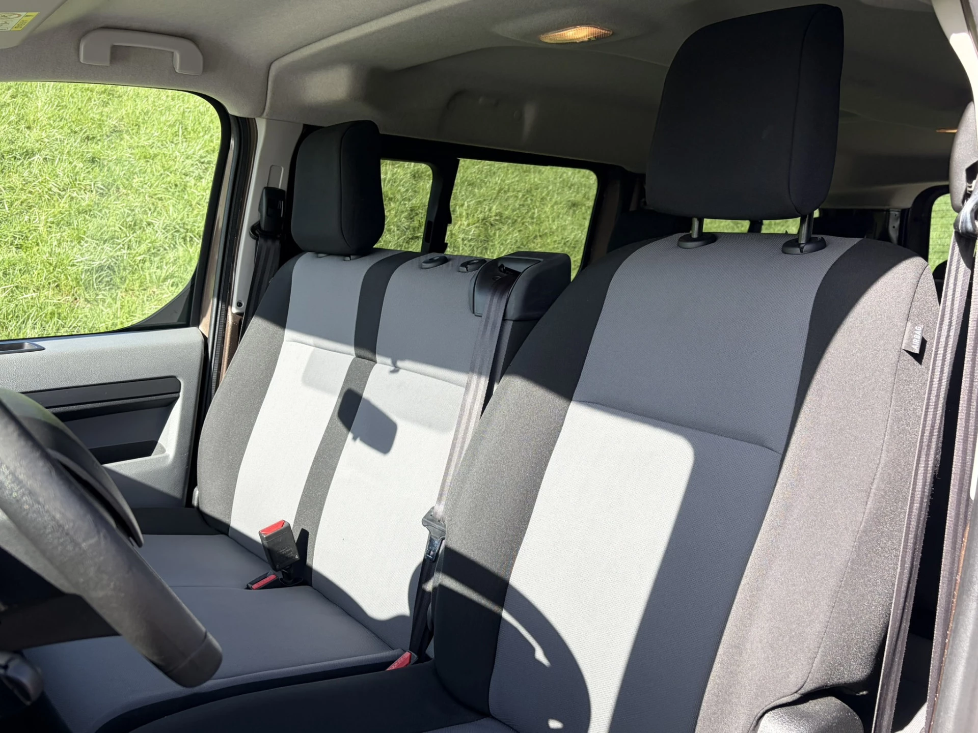 Hoofdafbeelding Peugeot Traveller