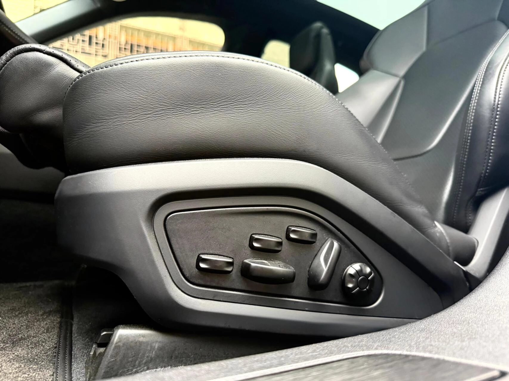 Hoofdafbeelding Porsche Taycan