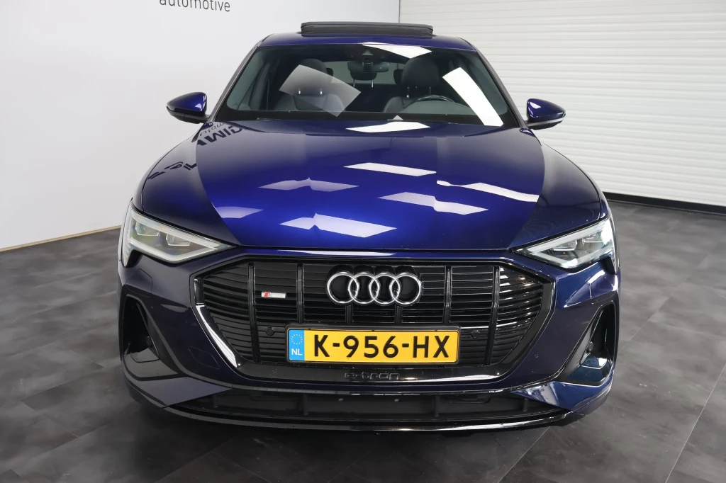 Hoofdafbeelding Audi e-tron