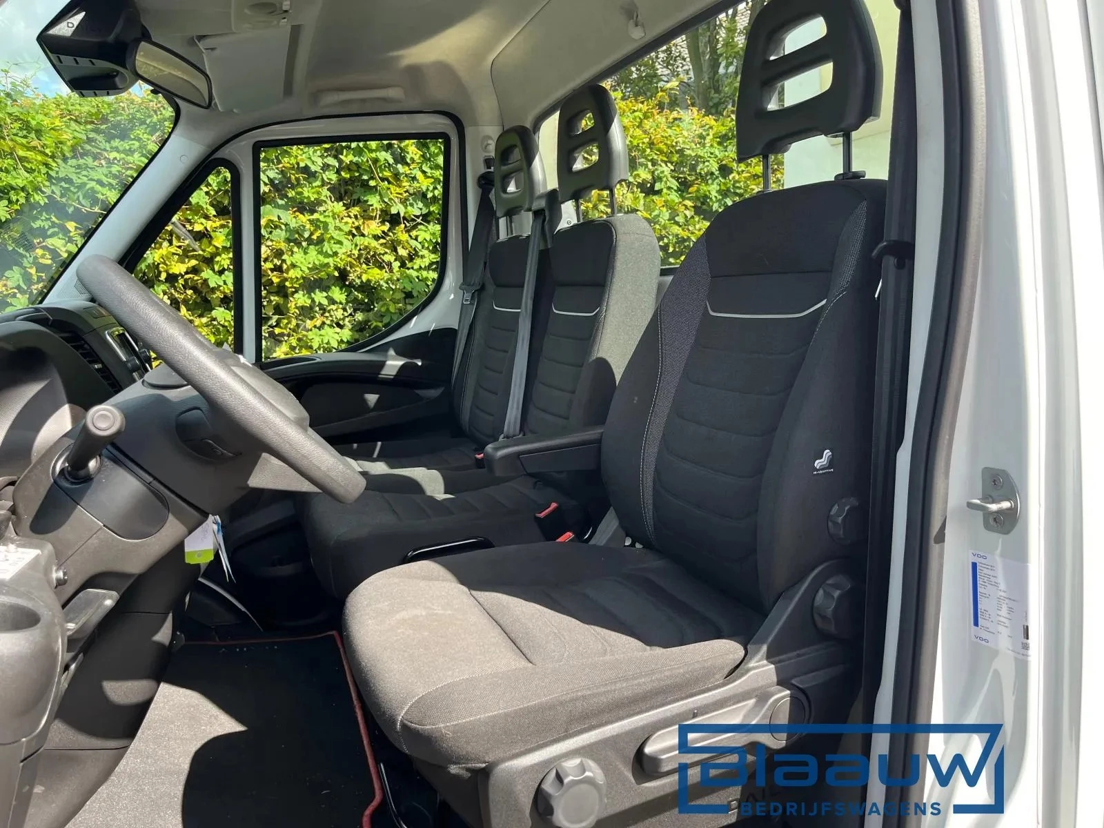 Hoofdafbeelding Iveco 40C18 Be trekker + Be bloemen oplegger