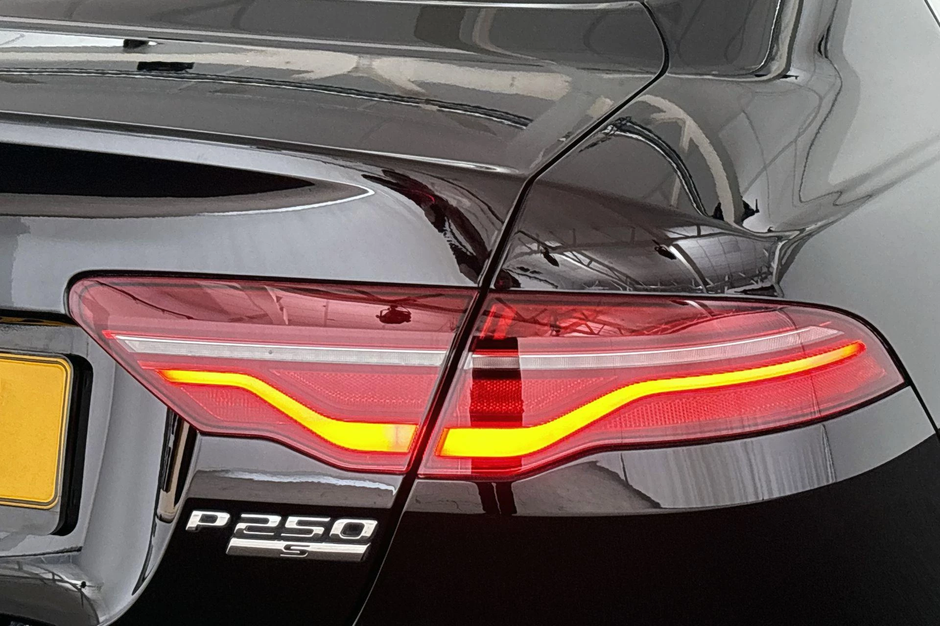 Hoofdafbeelding Jaguar XE
