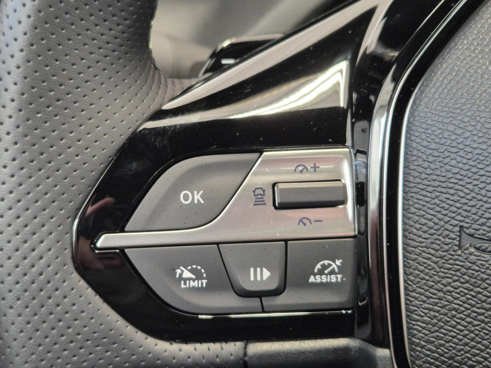 Hoofdafbeelding Peugeot 408