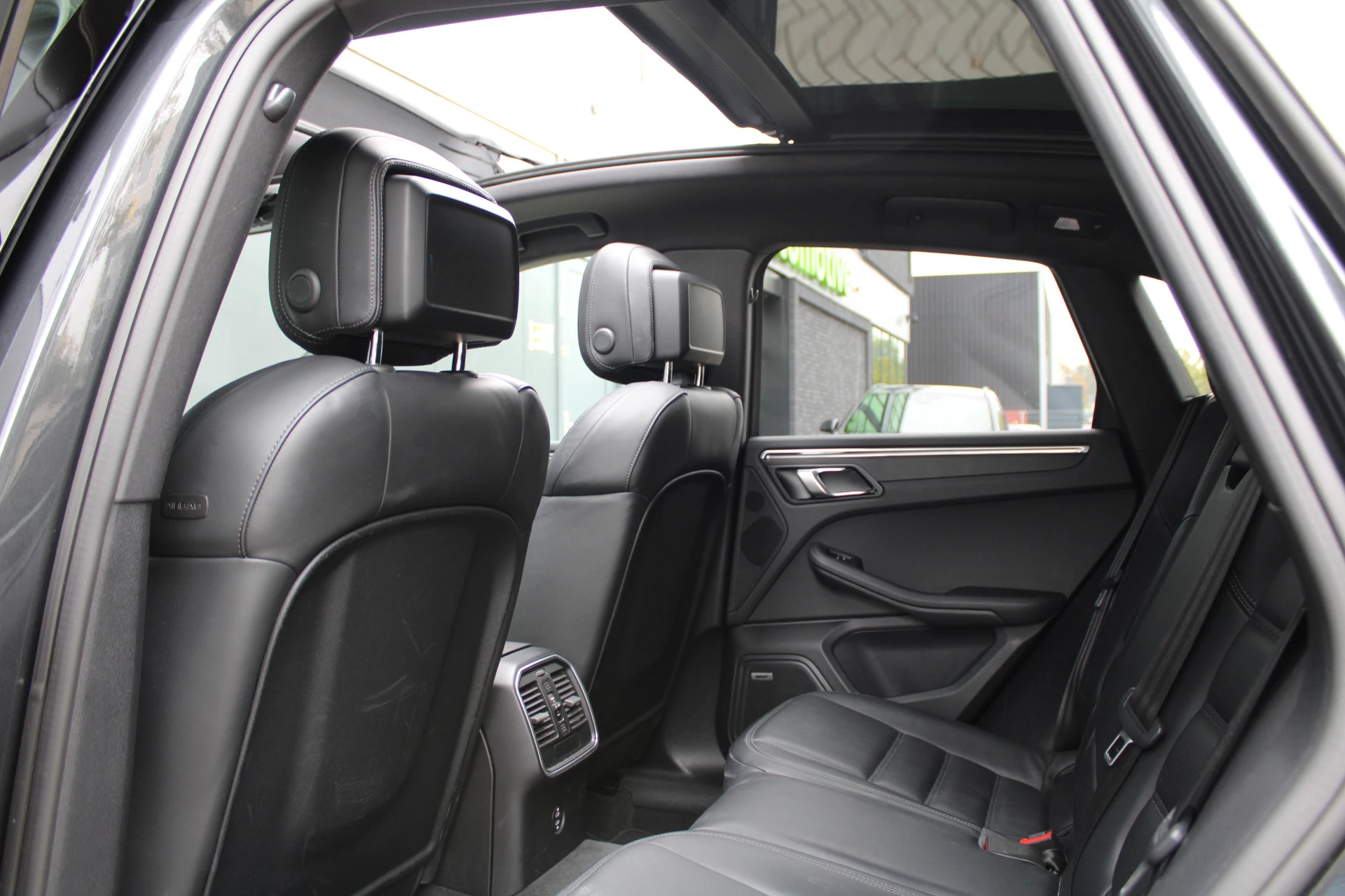 Hoofdafbeelding Porsche Macan