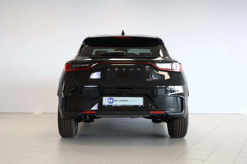 Hoofdafbeelding Lexus LBX