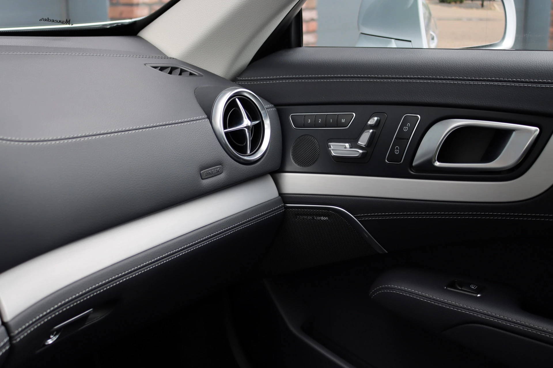 Hoofdafbeelding Mercedes-Benz SL