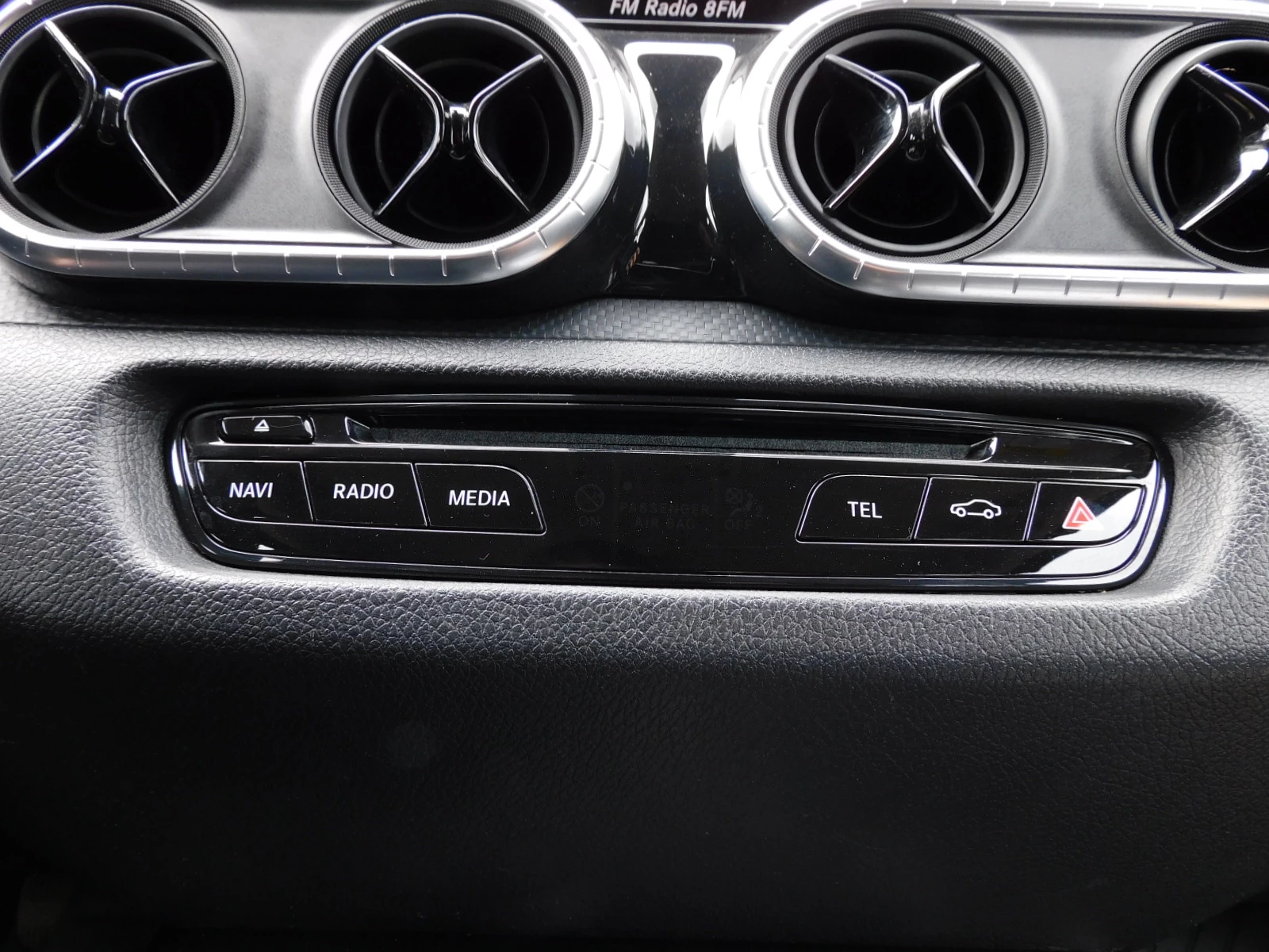 Hoofdafbeelding Mercedes-Benz X-Klasse
