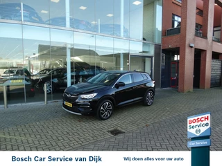 Hoofdafbeelding Opel Grandland X Opel Grandland X 1.2 Turbo Business Executive automaat