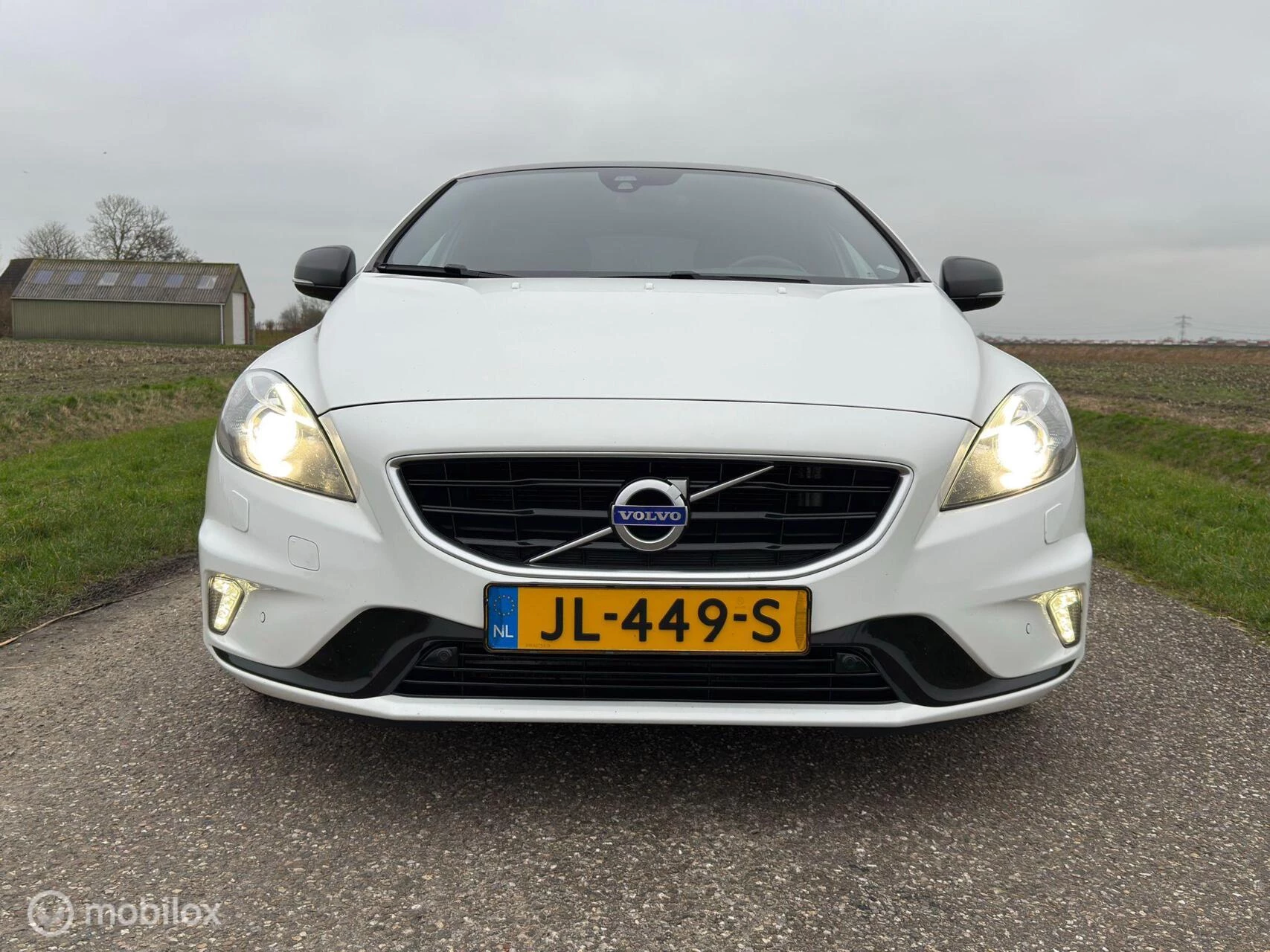 Hoofdafbeelding Volvo V40