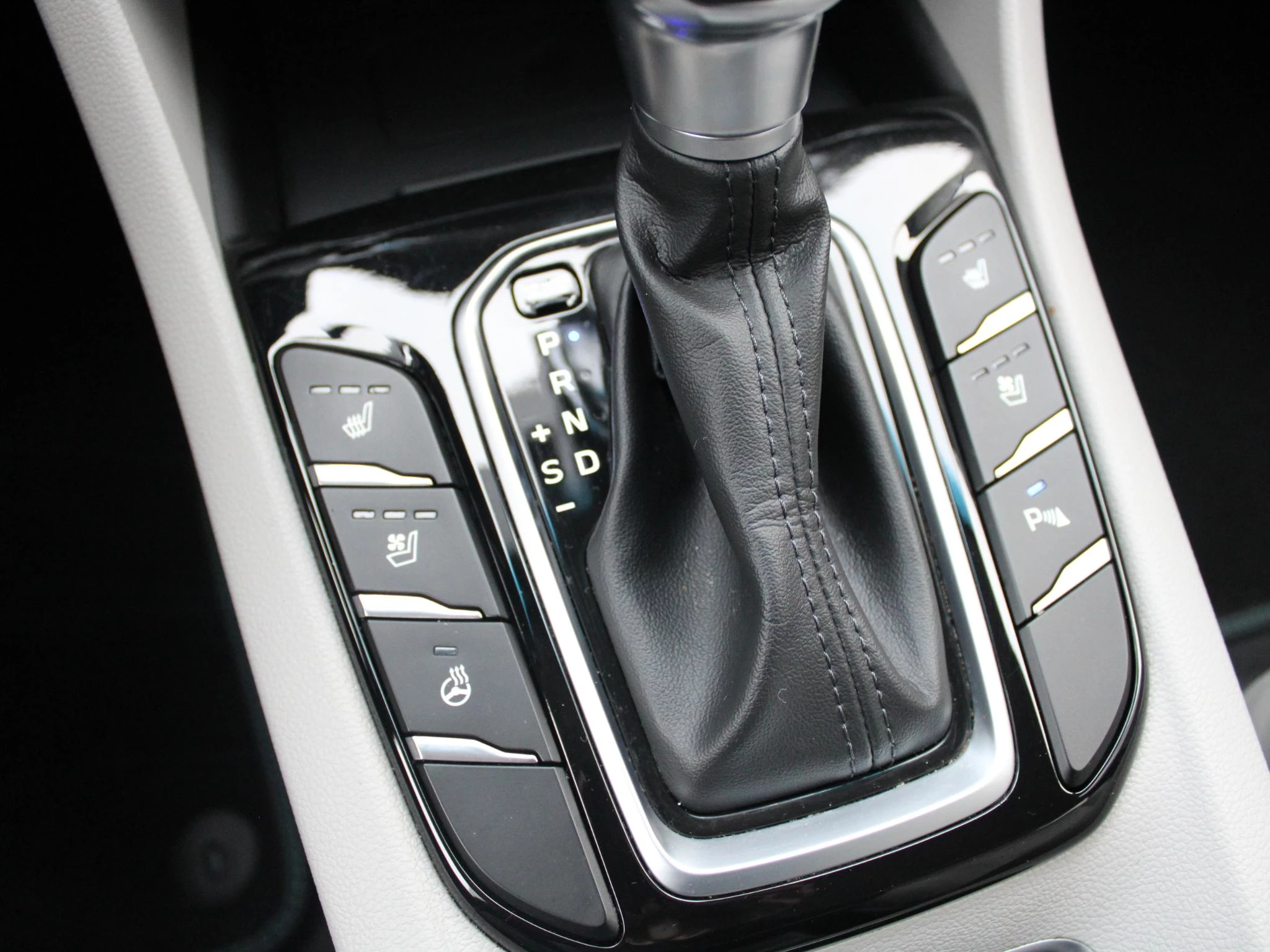 Hoofdafbeelding Hyundai IONIQ