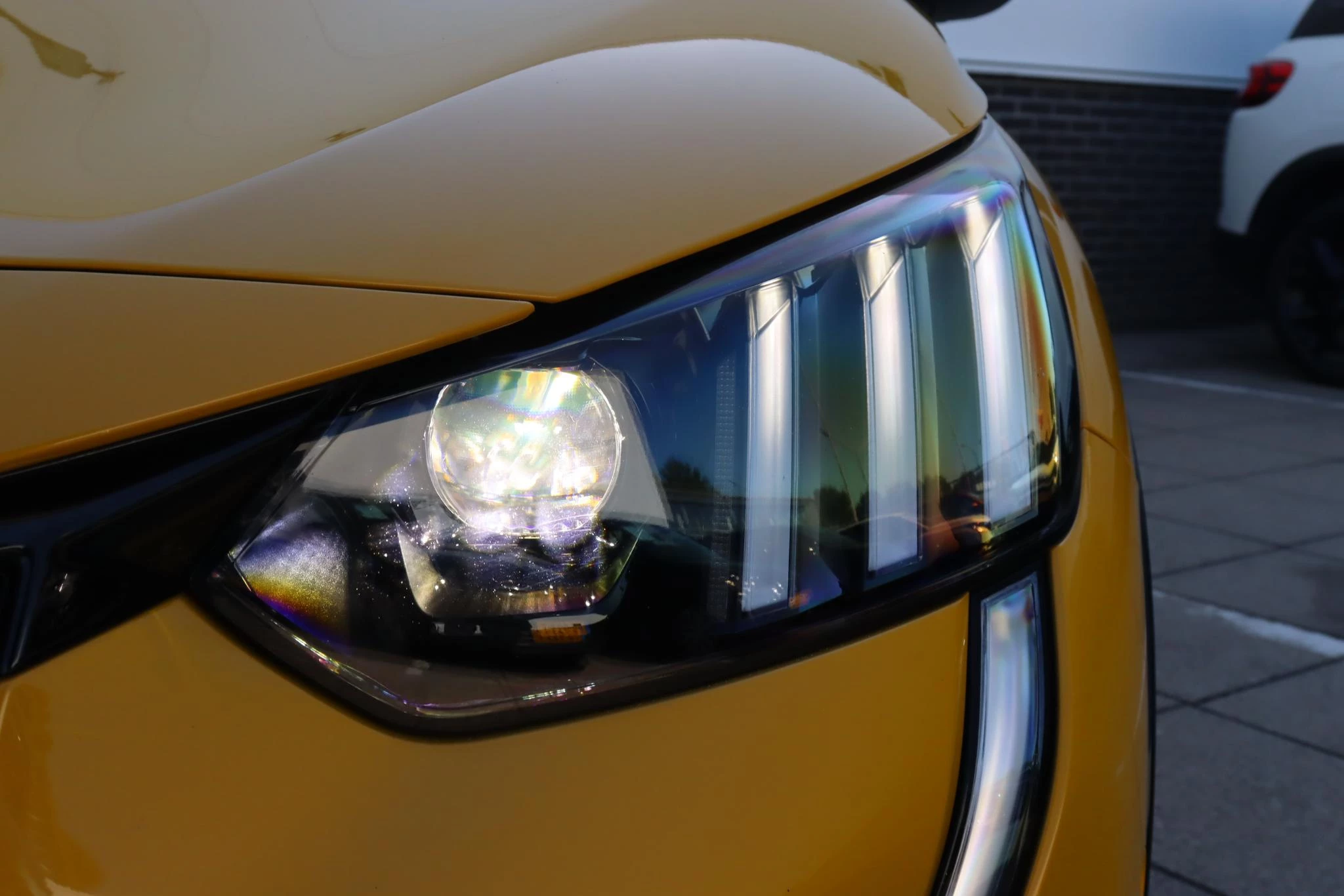 Hoofdafbeelding Peugeot e-208
