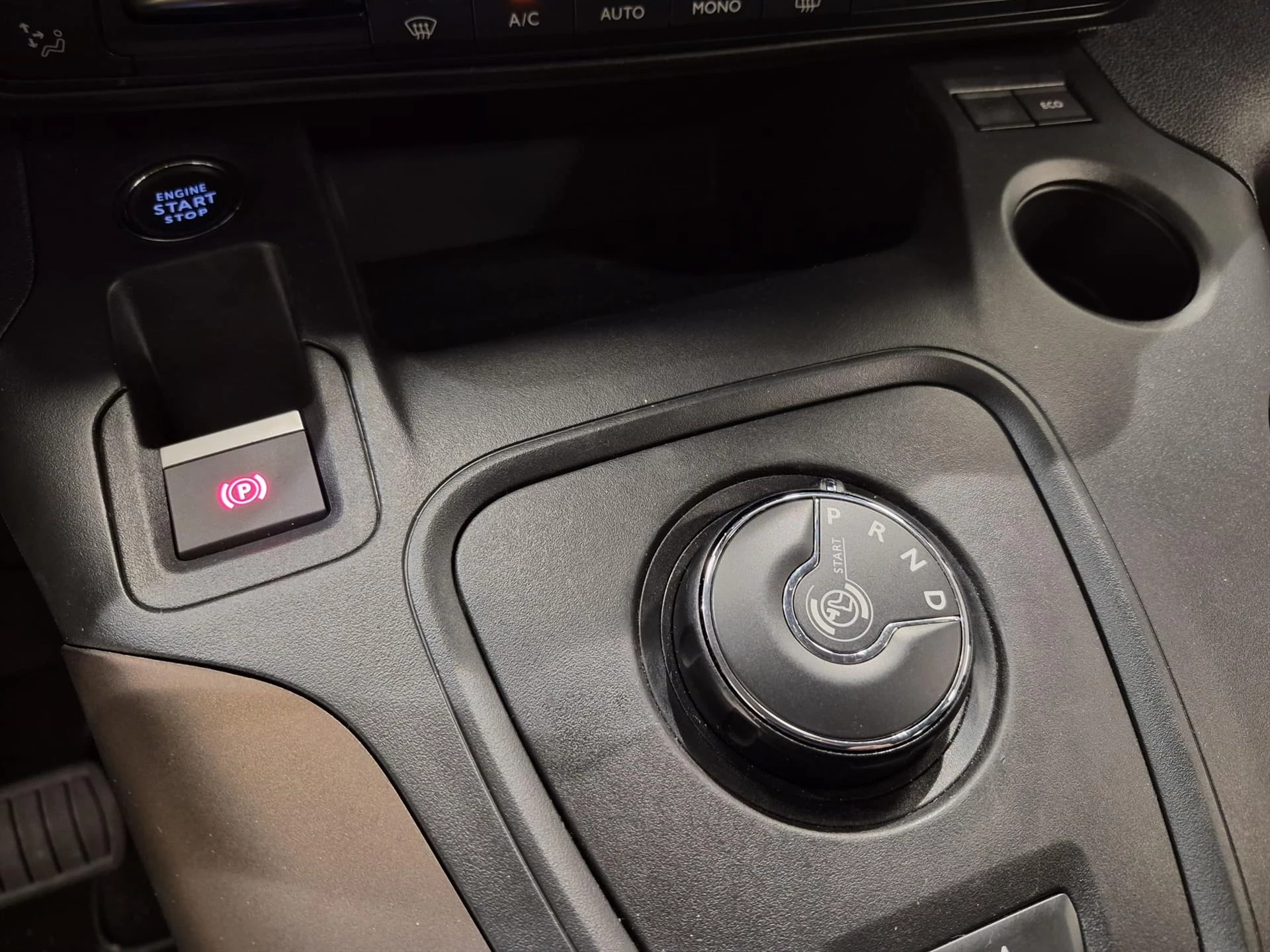 Hoofdafbeelding Peugeot Rifter