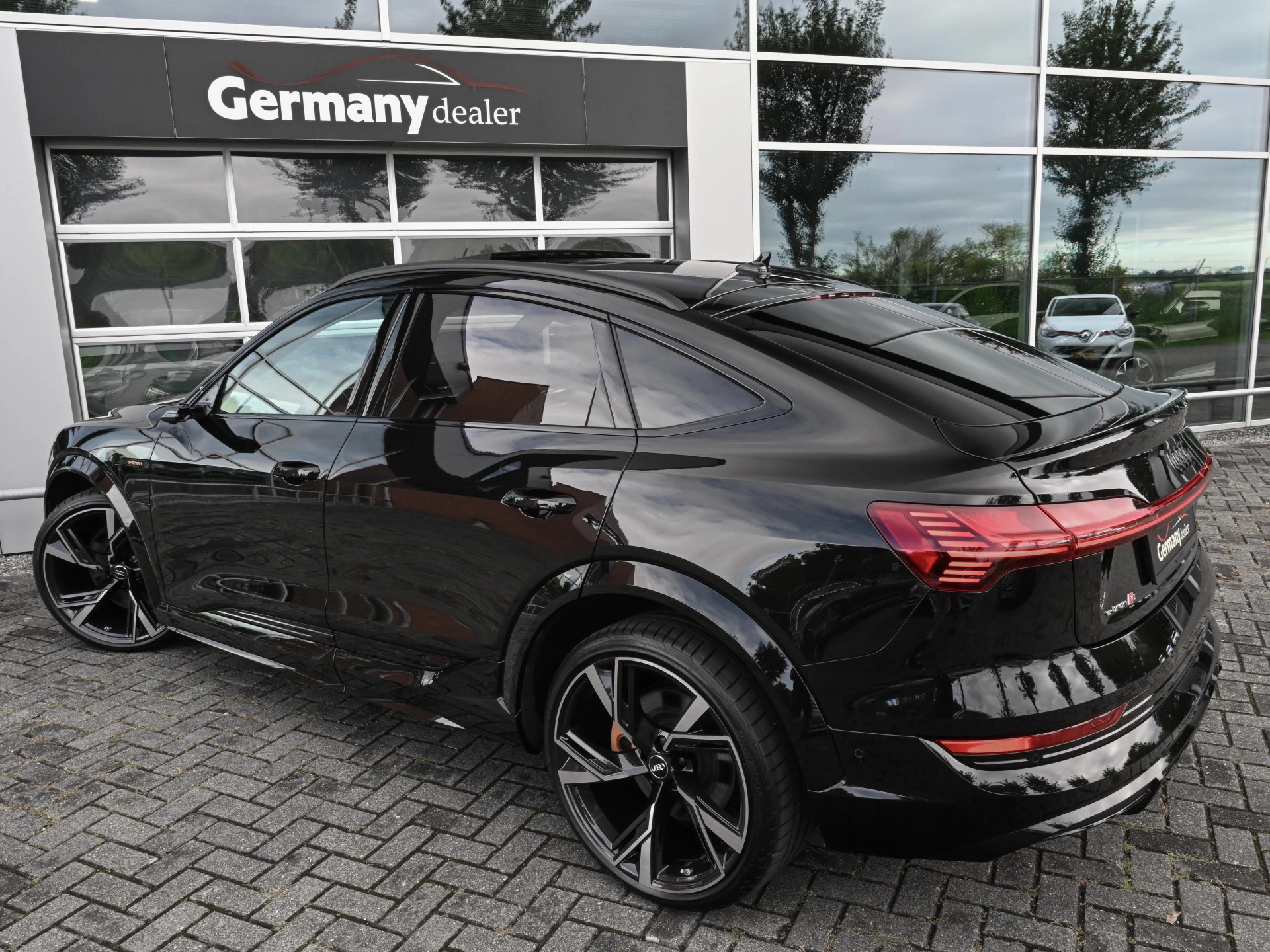 Hoofdafbeelding Audi e-tron
