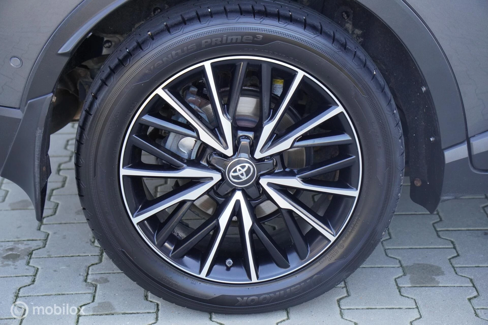 Hoofdafbeelding Toyota C-HR