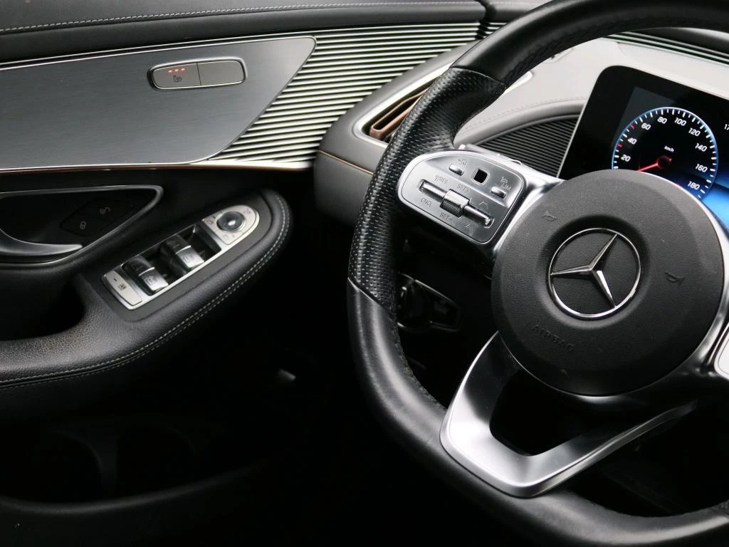 Hoofdafbeelding Mercedes-Benz EQC