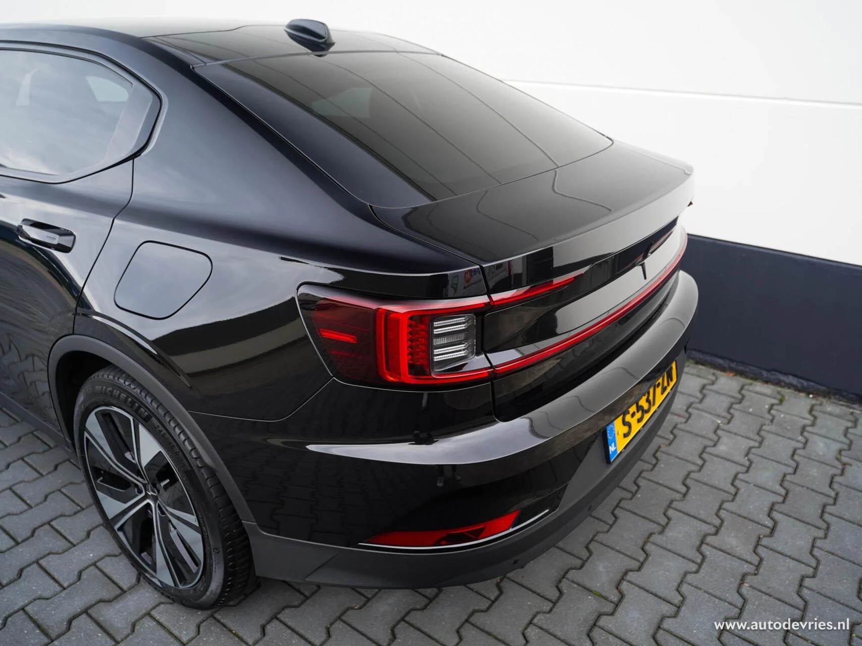 Hoofdafbeelding Polestar 2