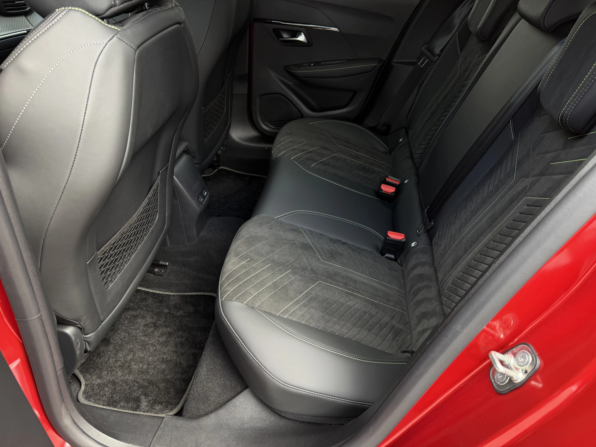 Hoofdafbeelding Peugeot e-208
