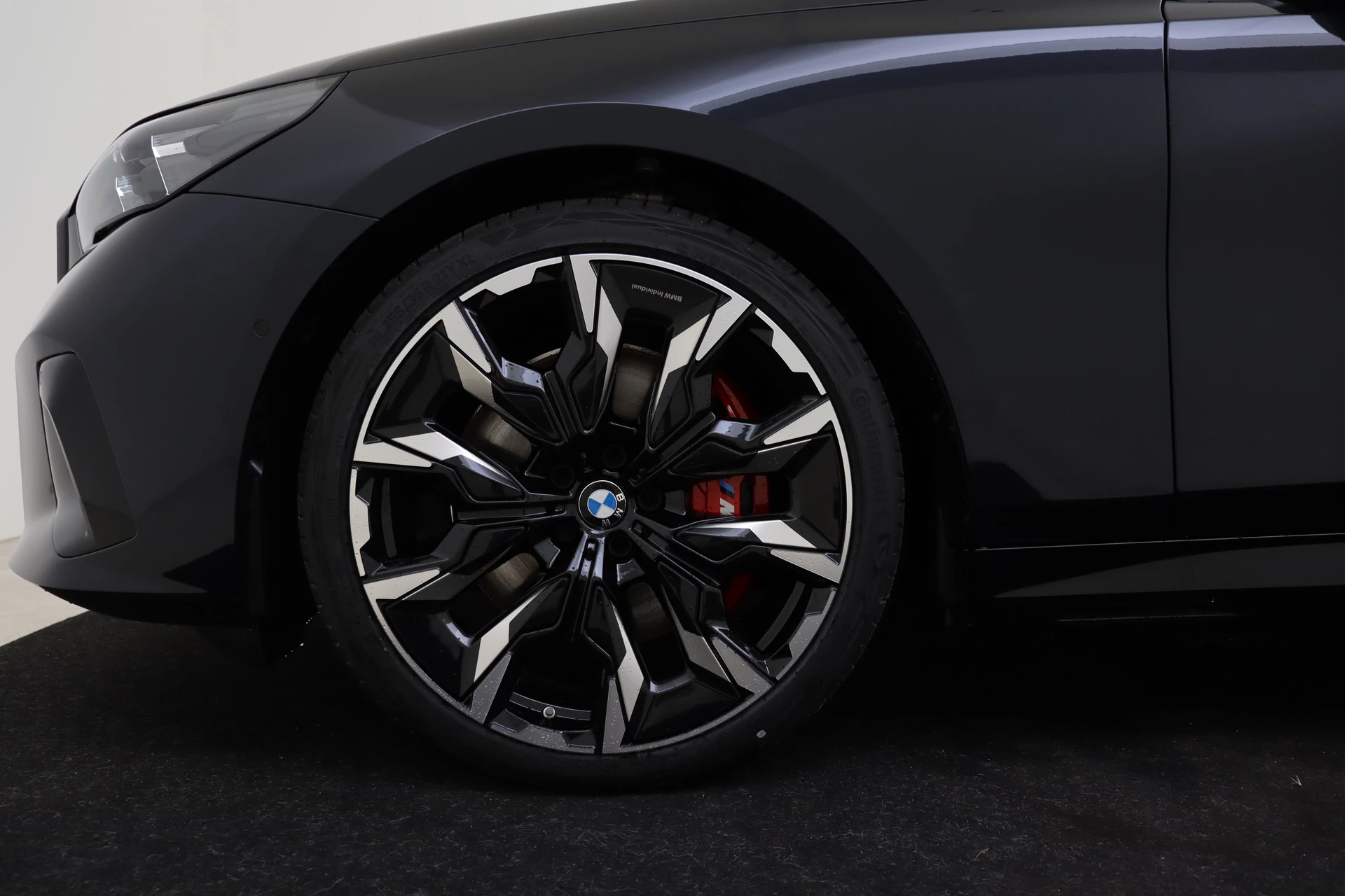 Hoofdafbeelding BMW i5