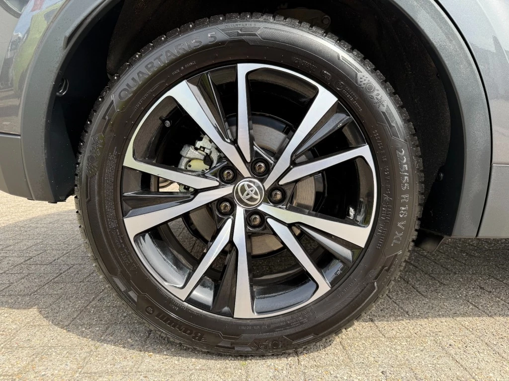 Hoofdafbeelding Toyota C-HR