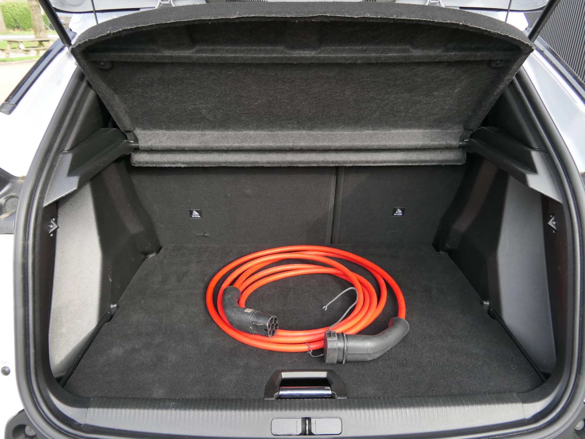 Hoofdafbeelding Peugeot e-2008