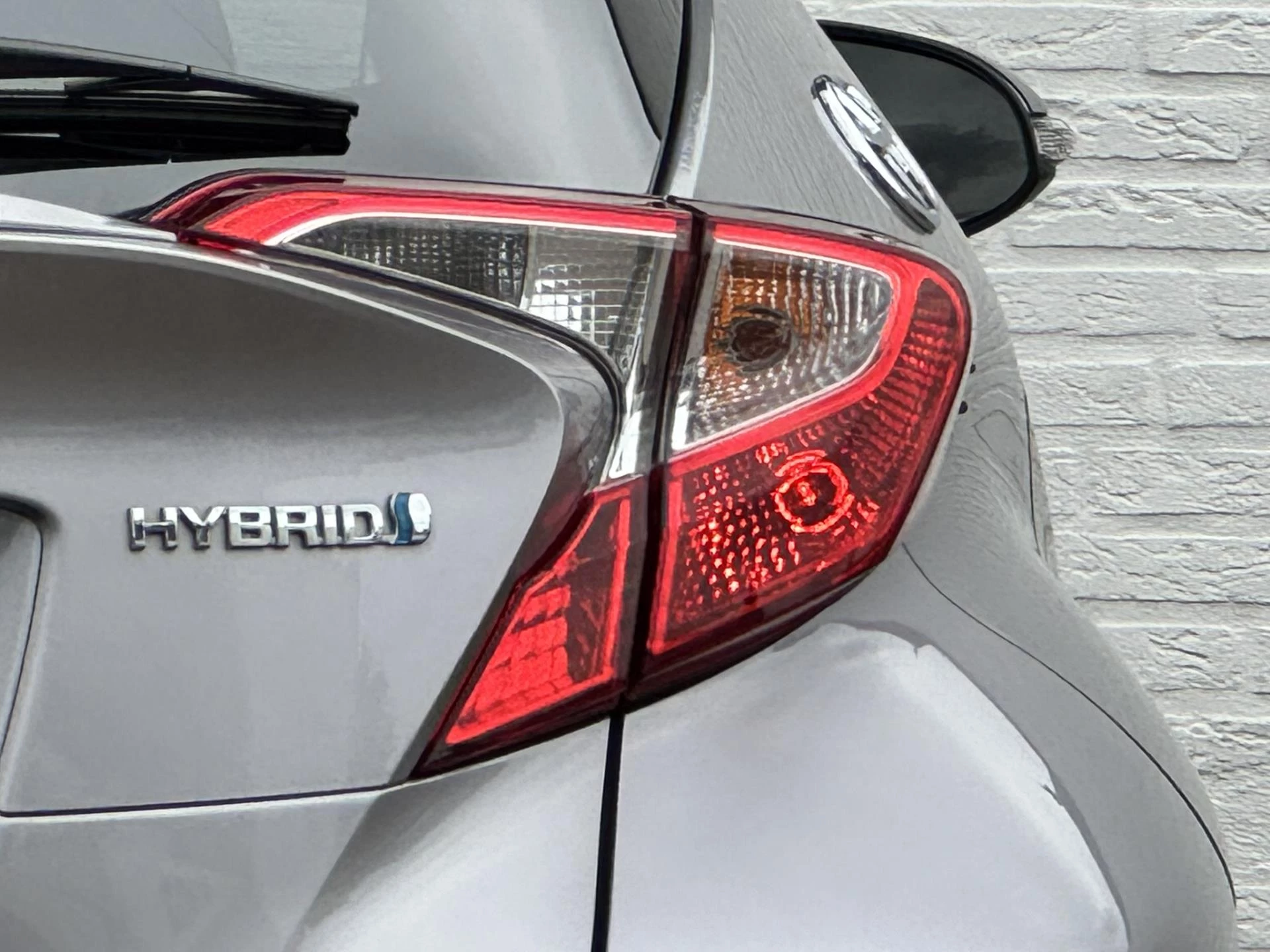 Hoofdafbeelding Toyota C-HR