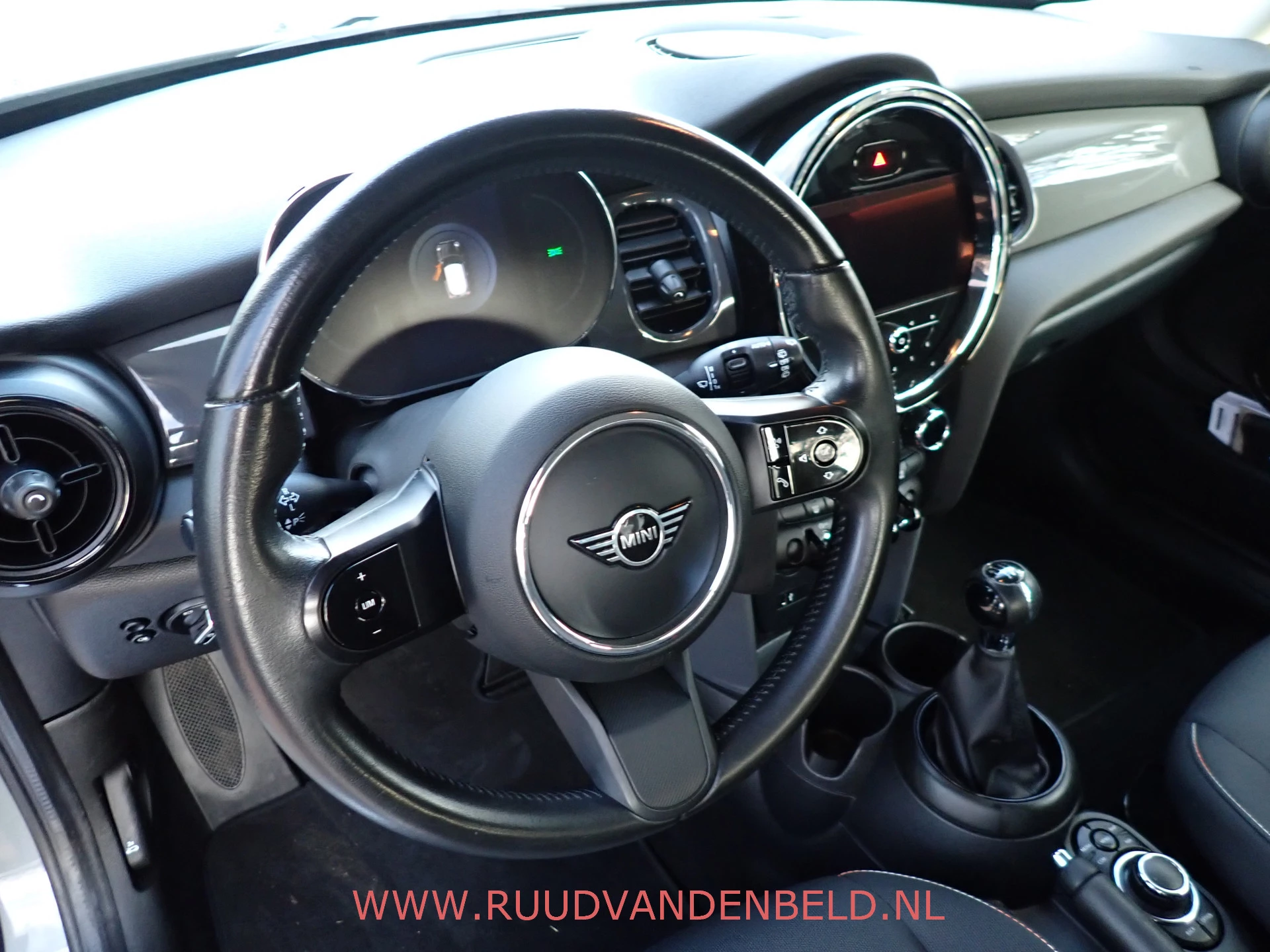 Hoofdafbeelding MINI One