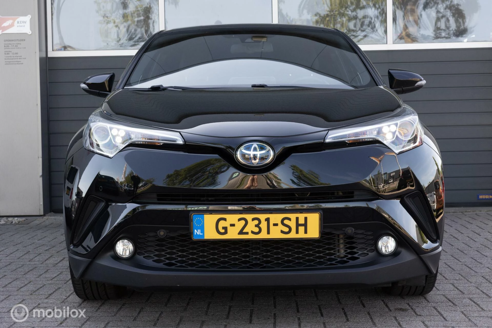 Hoofdafbeelding Toyota C-HR