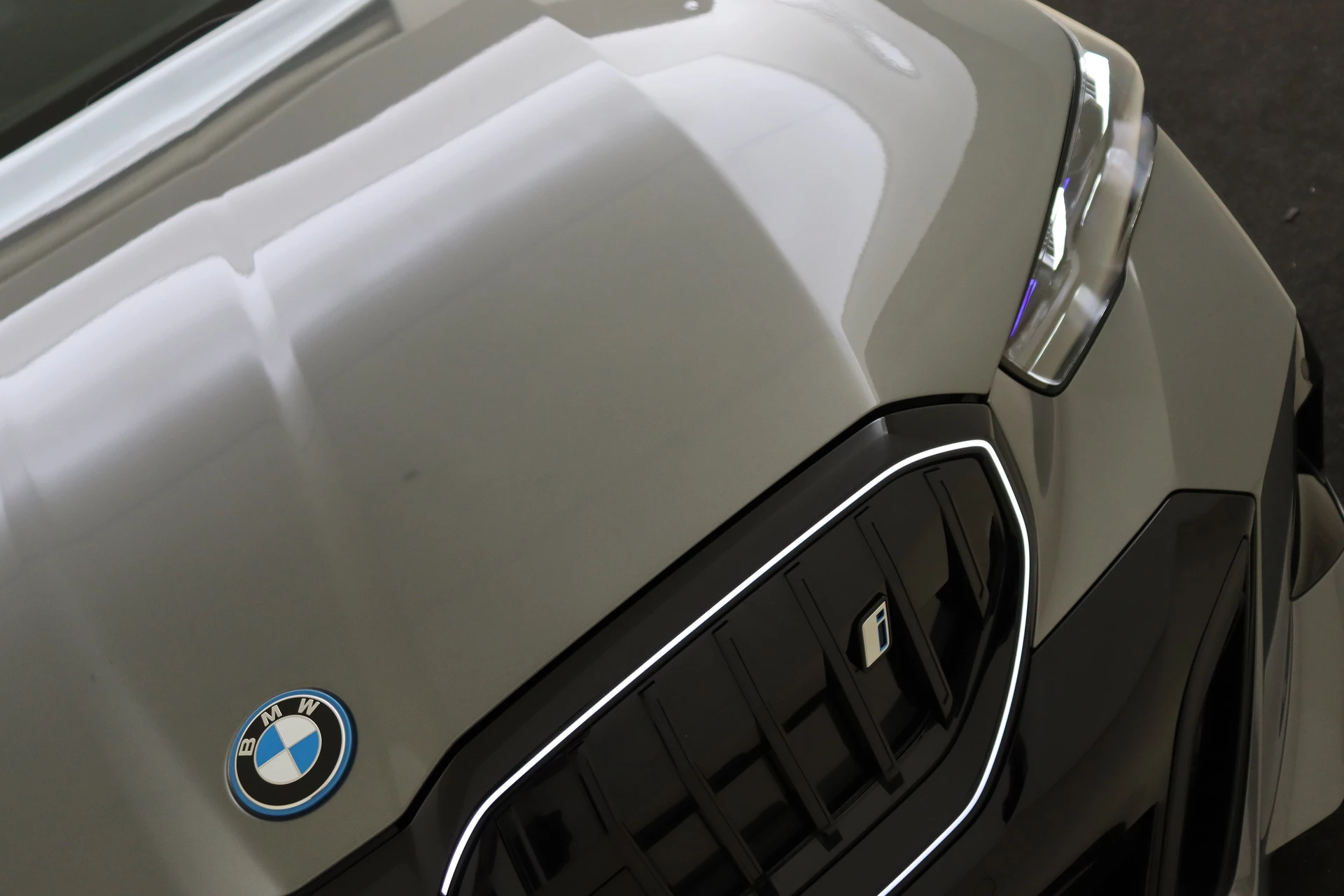 Hoofdafbeelding BMW i5