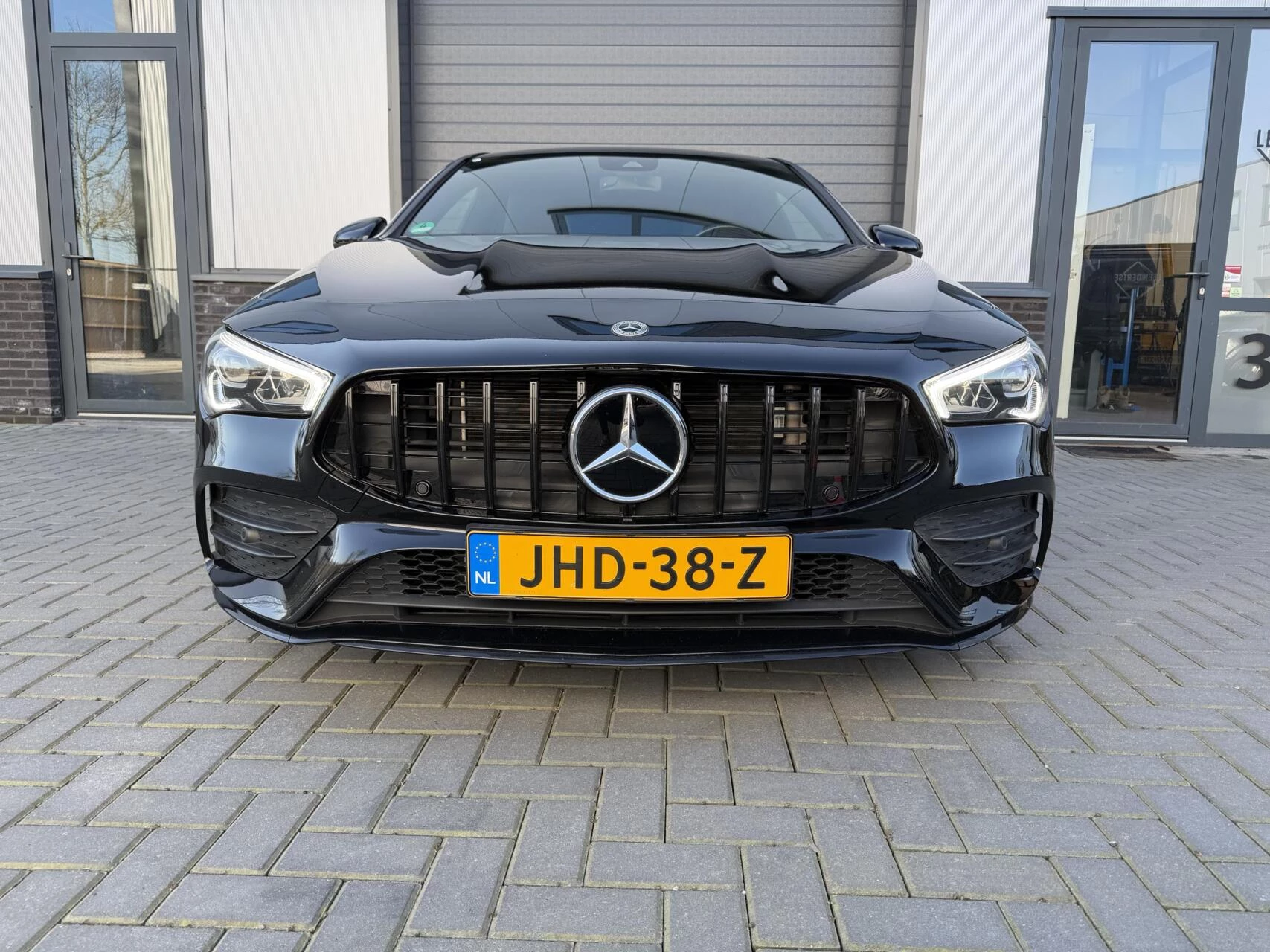 Hoofdafbeelding Mercedes-Benz CLA