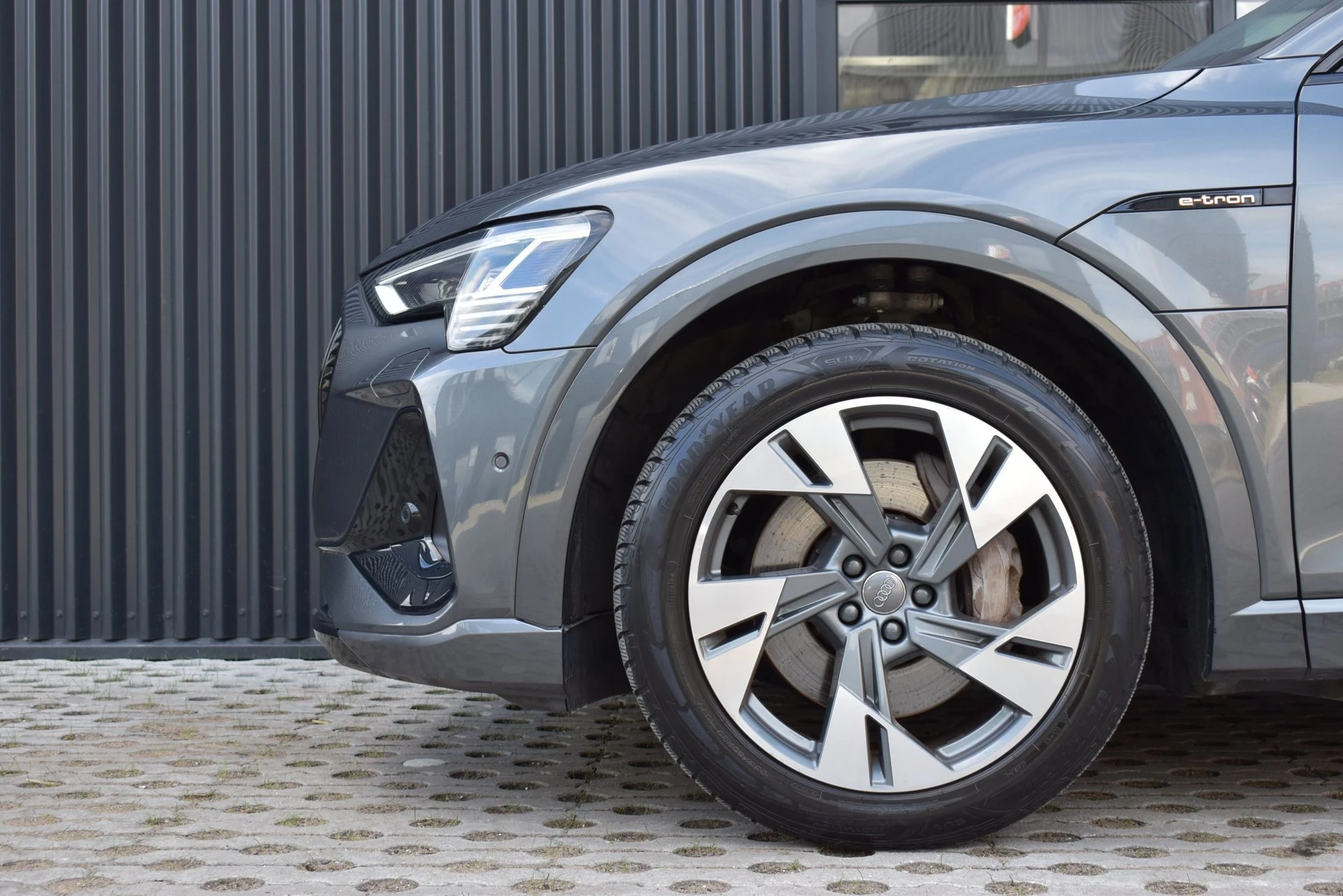 Hoofdafbeelding Audi e-tron