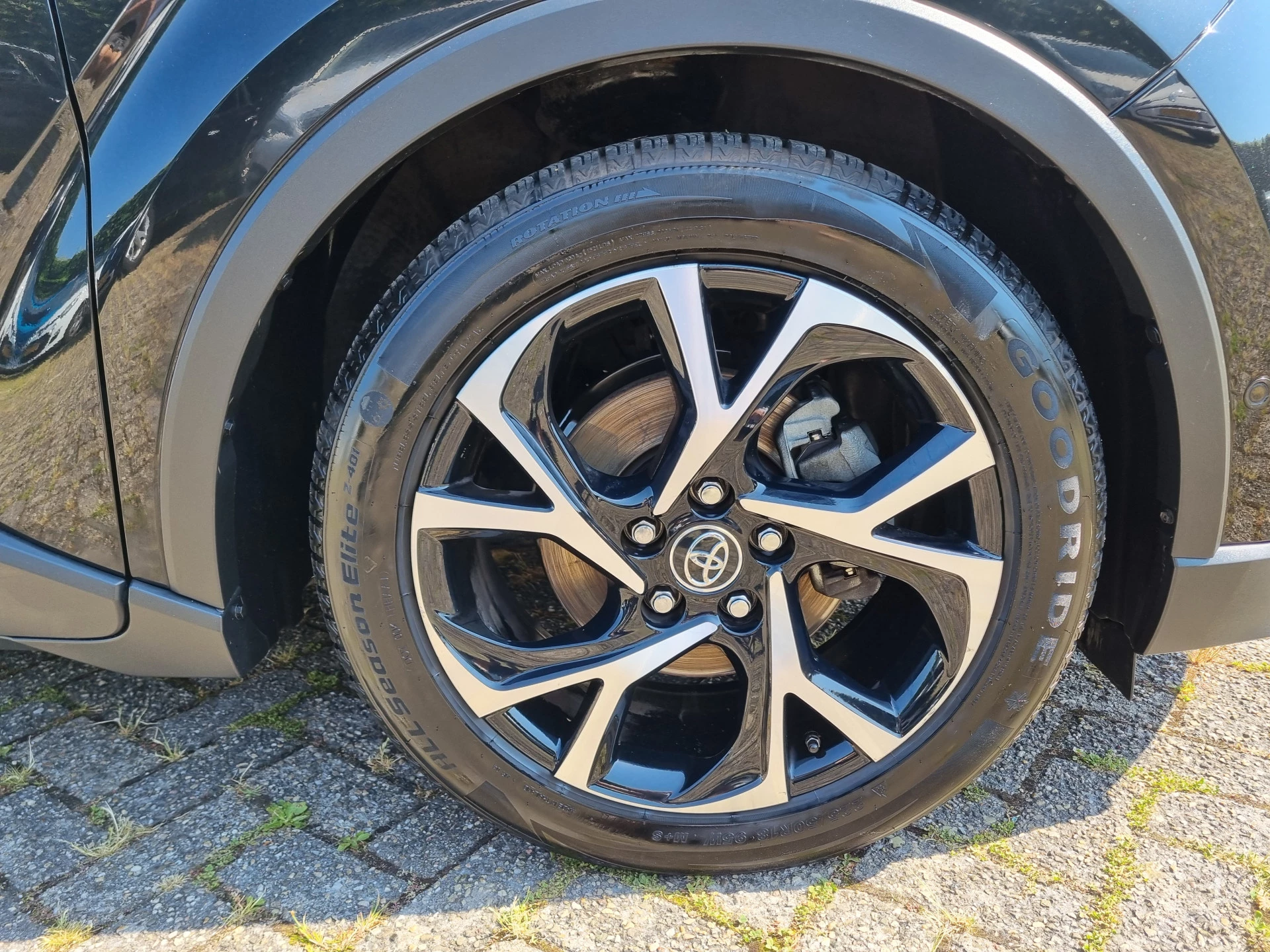 Hoofdafbeelding Toyota C-HR