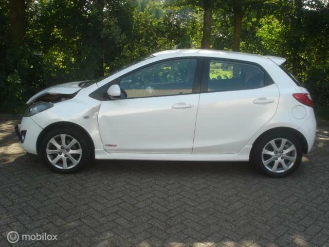 Hoofdafbeelding Mazda 2