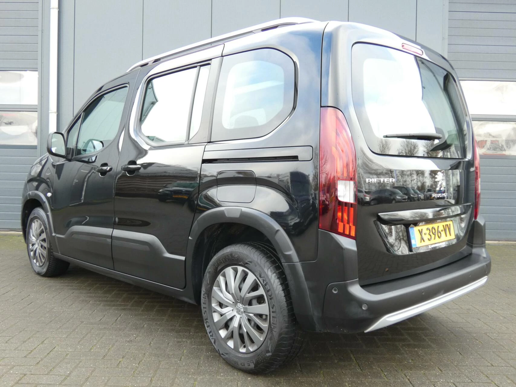 Hoofdafbeelding Peugeot Rifter